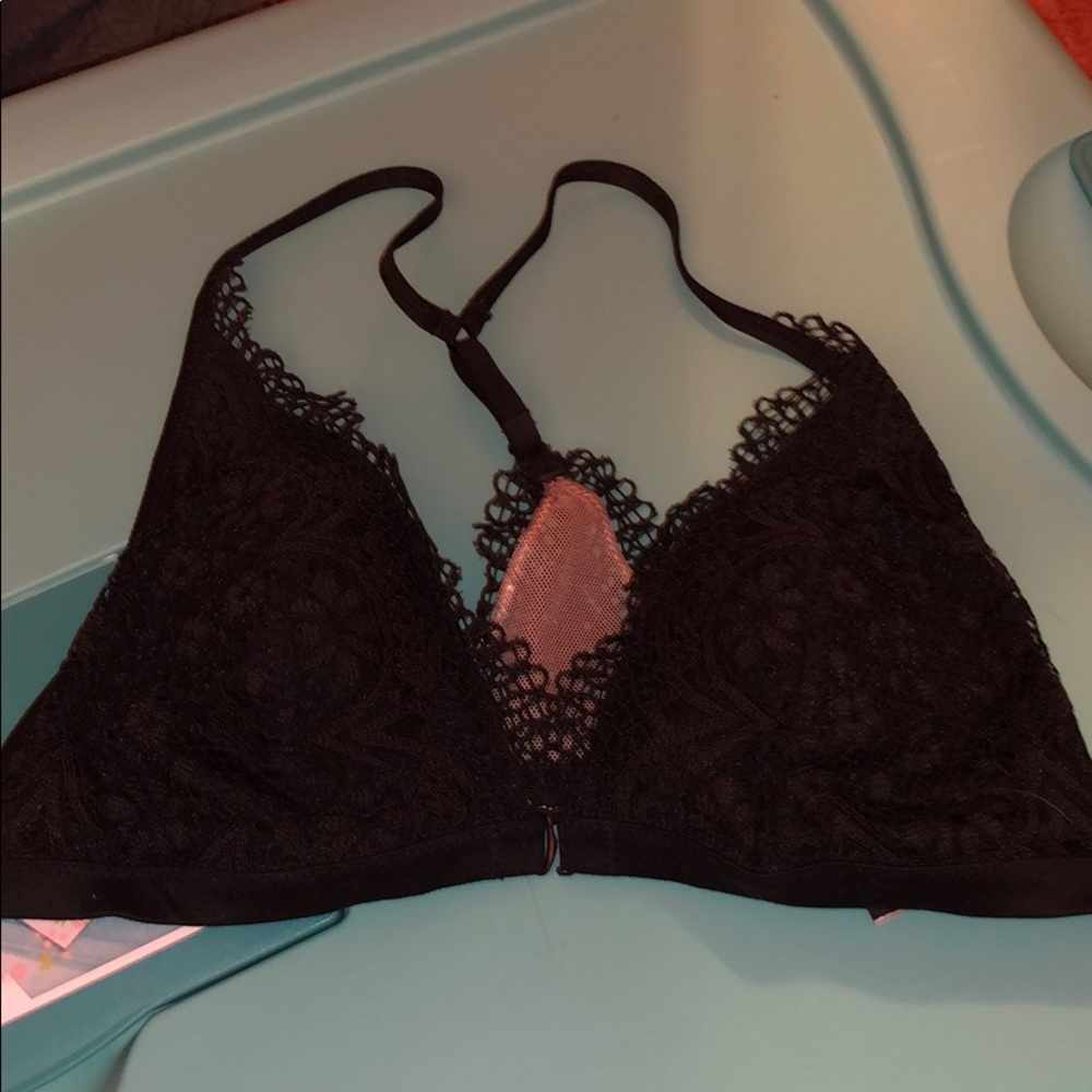 Black VS Front Closure Bralette